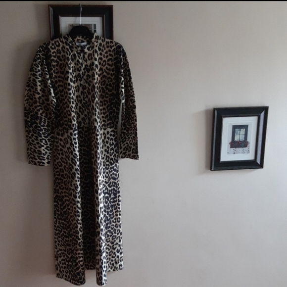 Ganni Leopard Print Front Zip Midi Dress - Picture 7 of 15